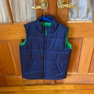 Lands’ End navy/green puffer vest
Size 10/12
